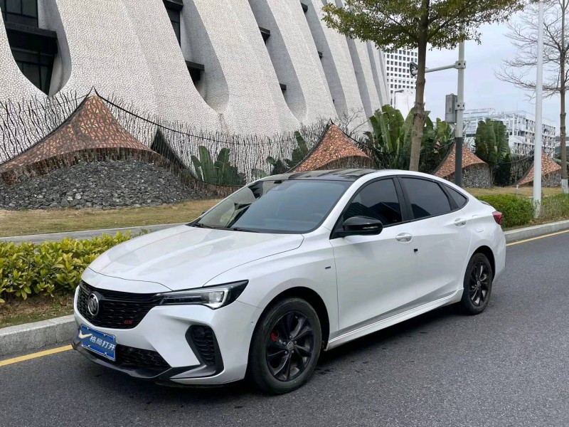 汕头23年别克威朗7