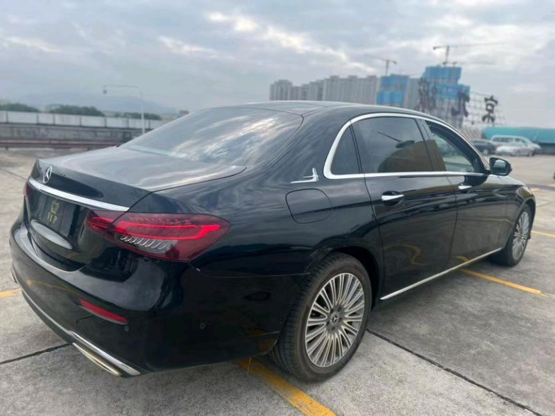 珠海21年奔驰E8