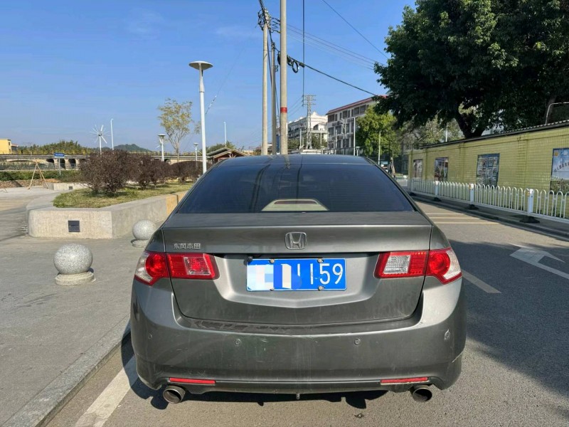 珠海13年本田思铂睿6