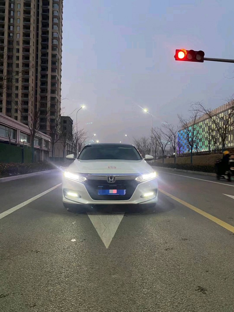 枣庄19年本田雅阁1