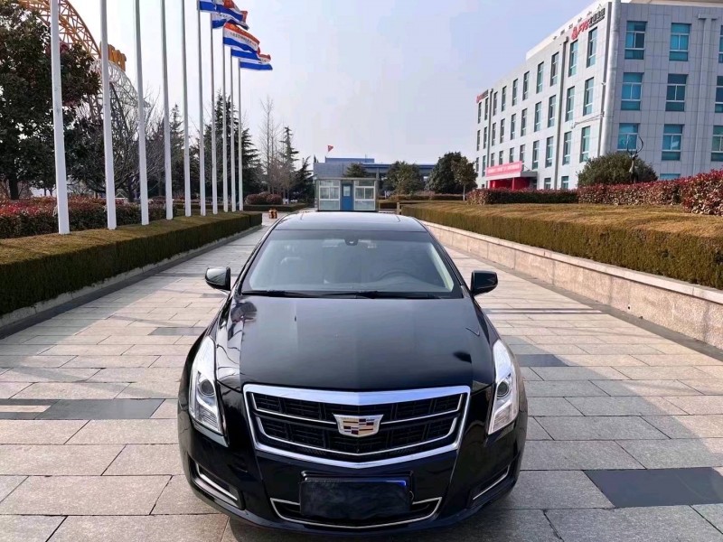 东营17年凯迪拉克XTS1