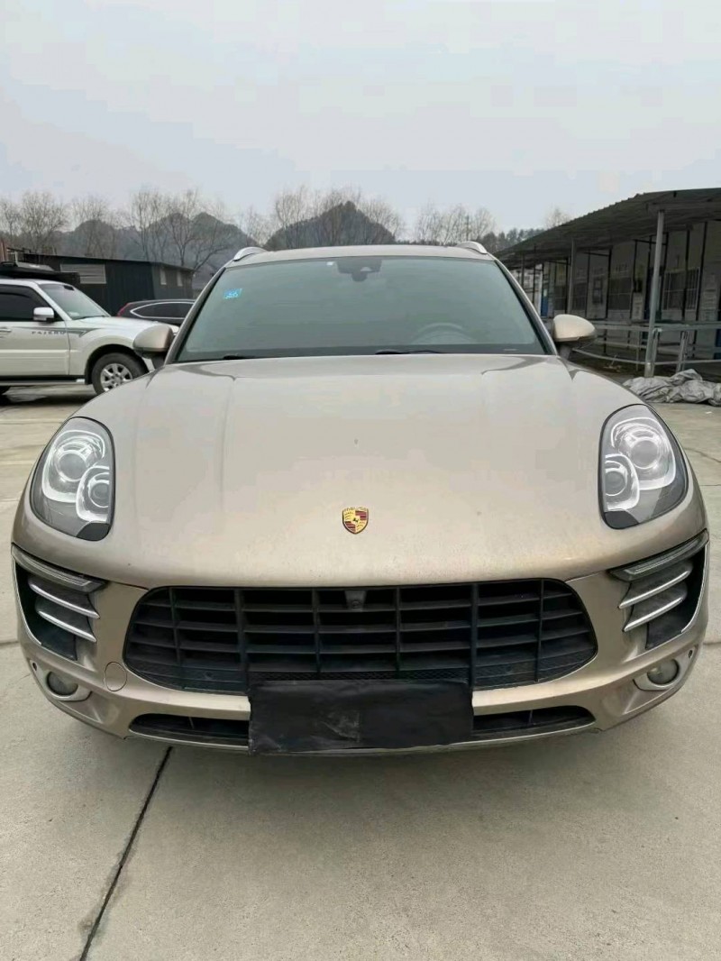 嘉興17年保時捷Macan1