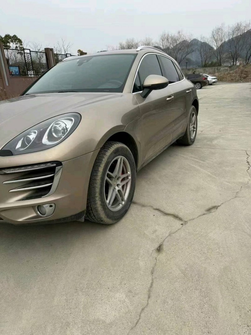 嘉興17年保時捷Macan2