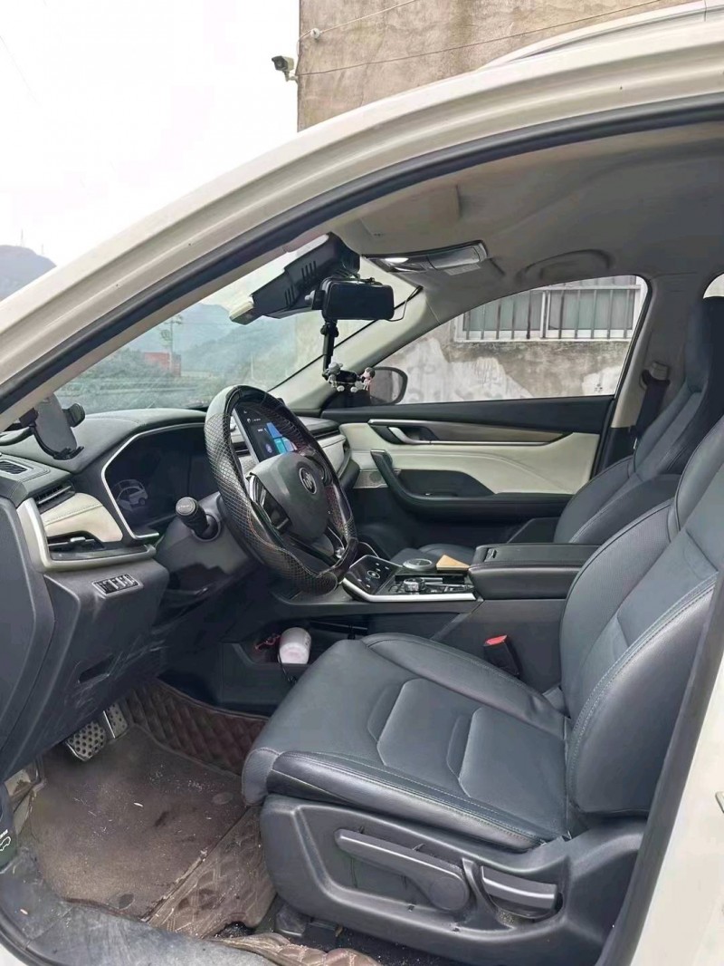 湖州22年威馬汽車EX-53