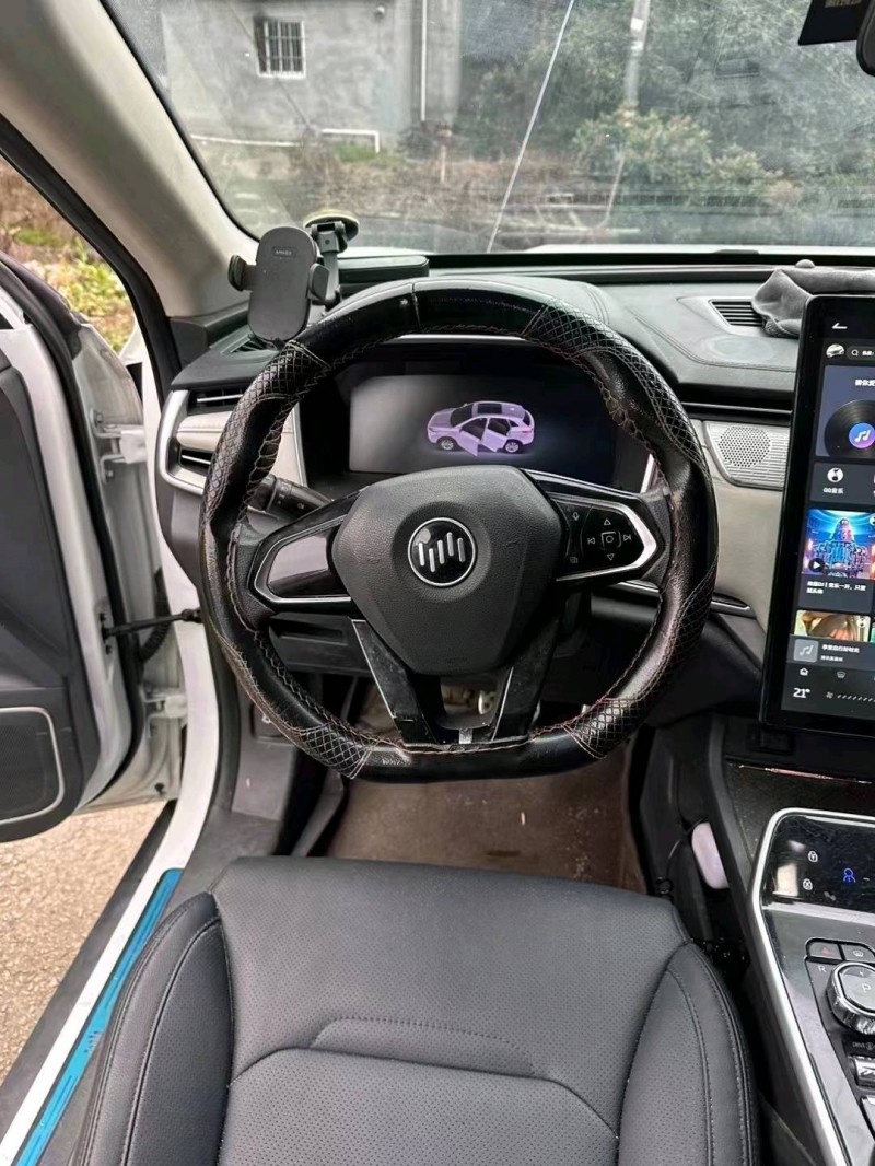 湖州22年威馬汽車EX-57