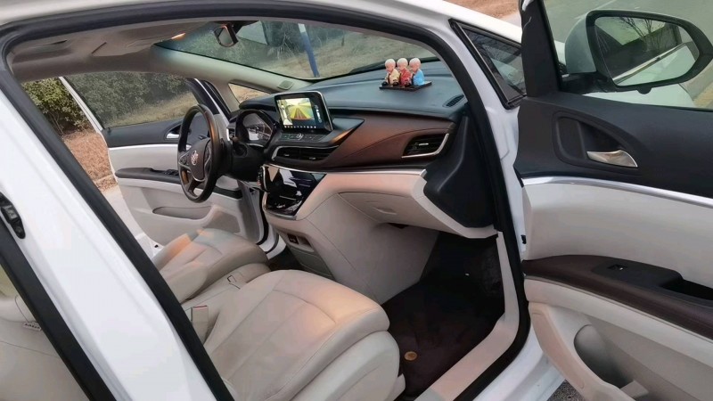 徐州20年别克GL84