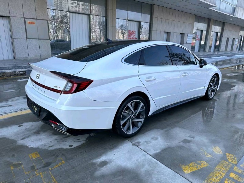 济宁21年现代索纳塔十6