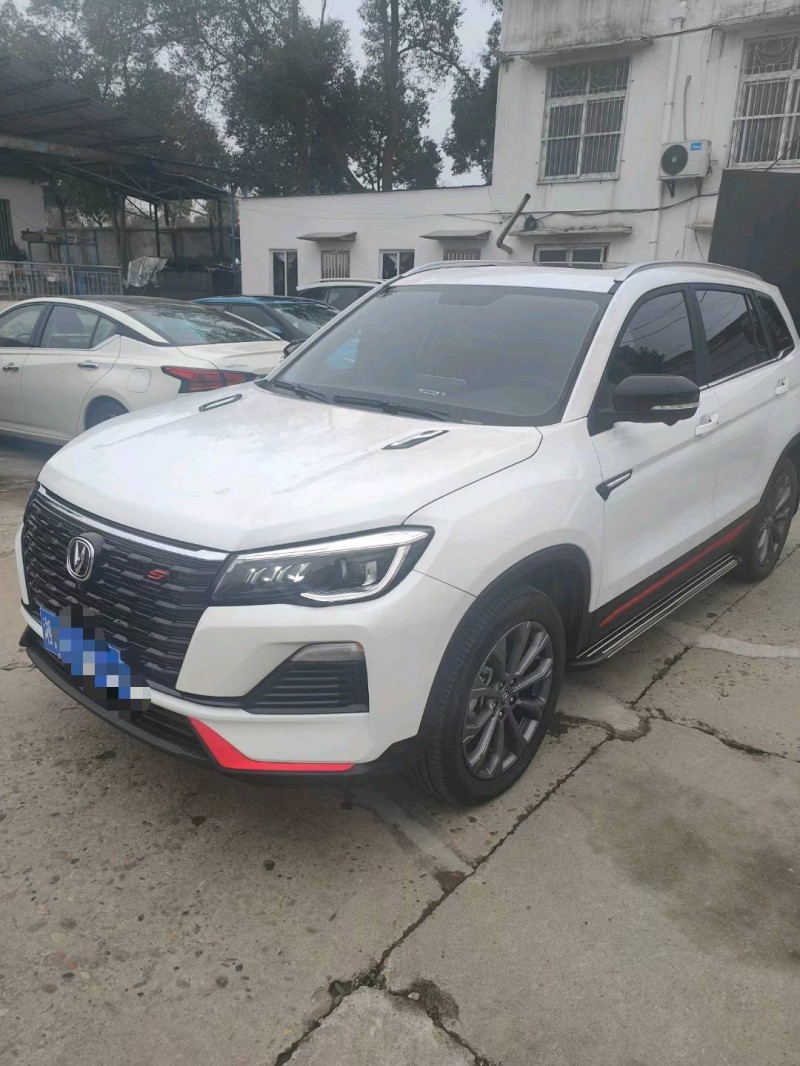 宜昌22年长安汽车CS752