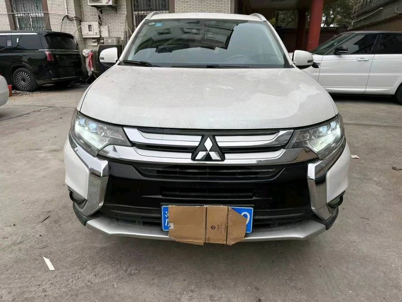 湖州18年三菱歐藍德1