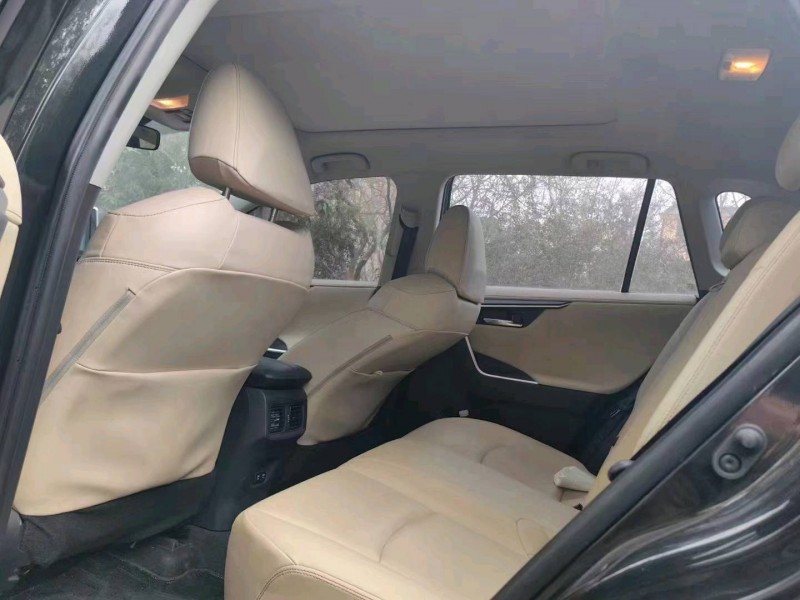 嘉興20年豐田RAV4榮放3