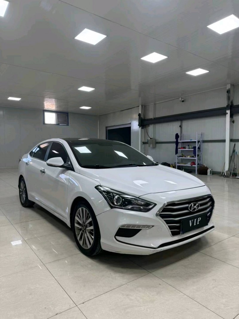 廊坊17年现代名图3