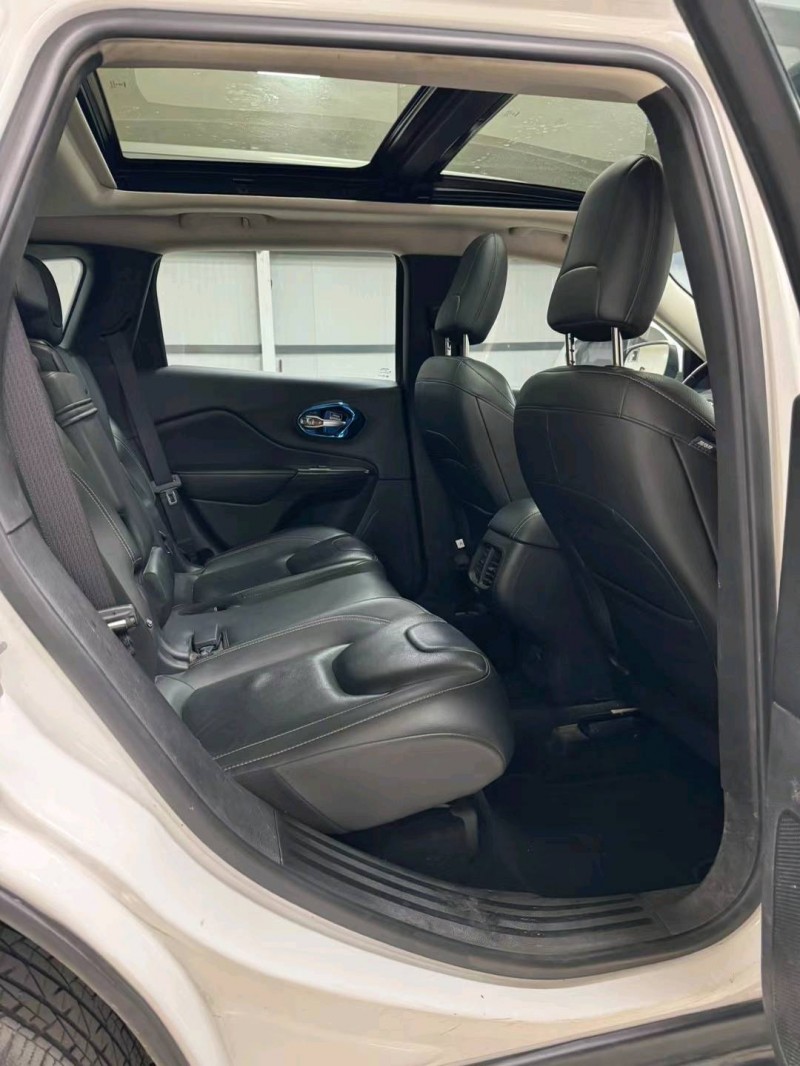 廊坊17年Jeep自由光6