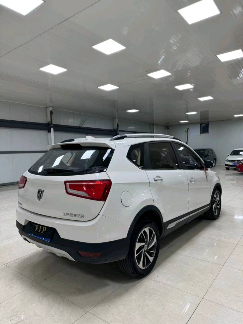 廊坊16年寶駿5608