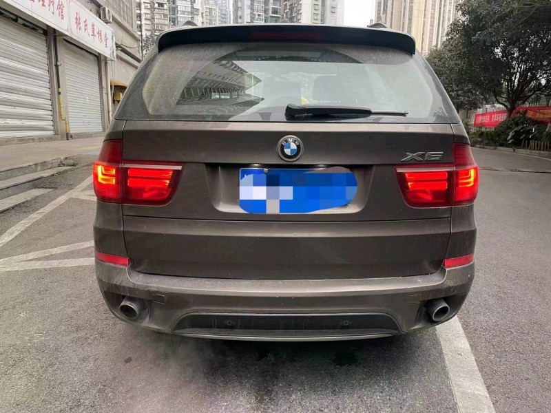 重庆13年宝马X57