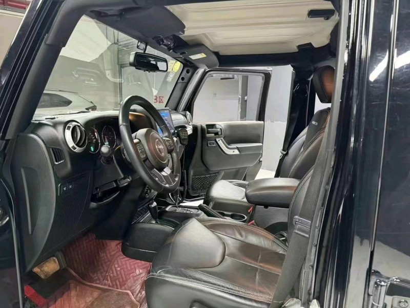 成都16年Jeep牧马人7