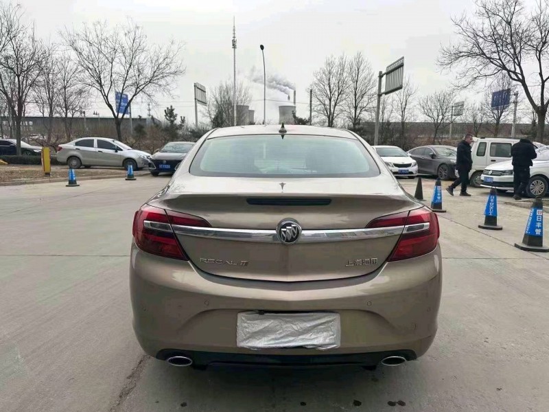 保定15年别克君威3