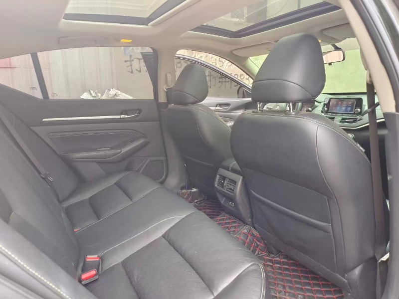 邯郸19年日产天籁8