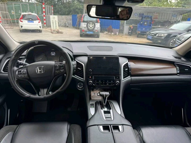 汕头18年本田冠道4