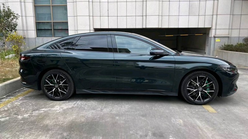 珠海23年比亚迪汉8