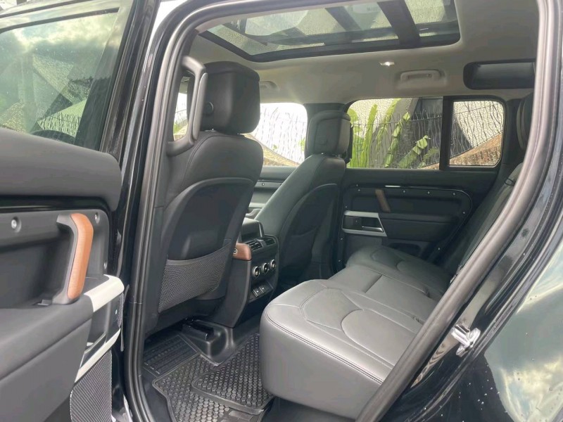 珠海23年路虎卫士6