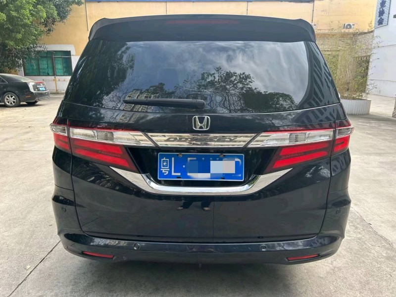 汕头17年本田奥德赛8