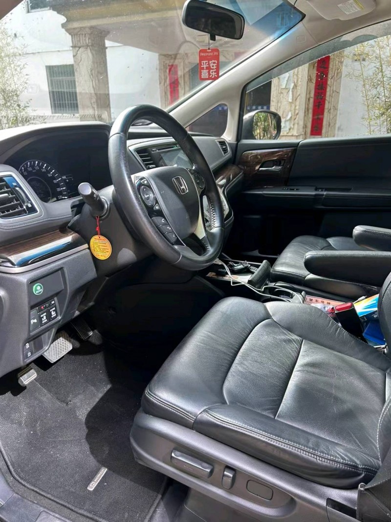 汕头17年本田奥德赛9