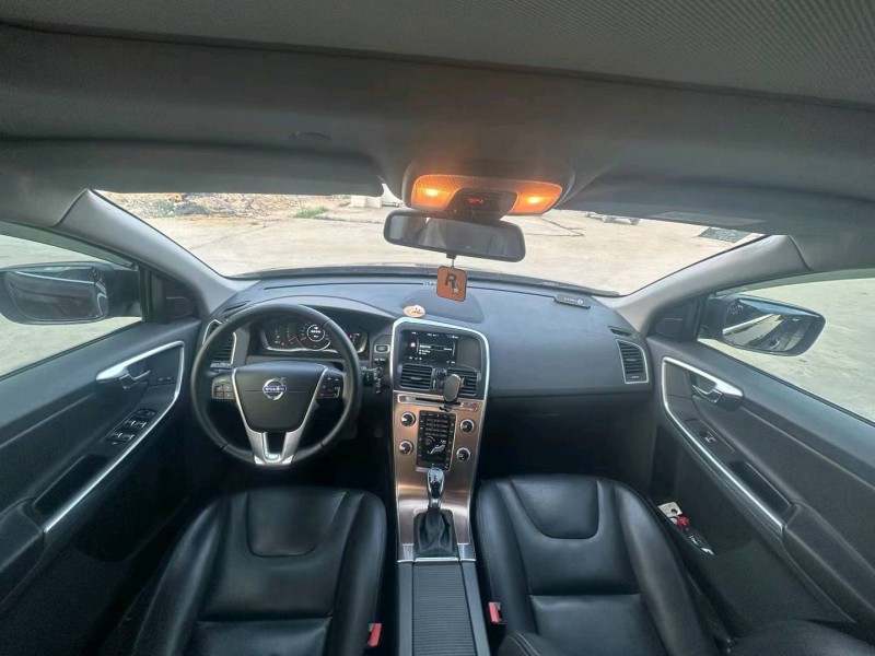 广州16年沃尔沃XC606