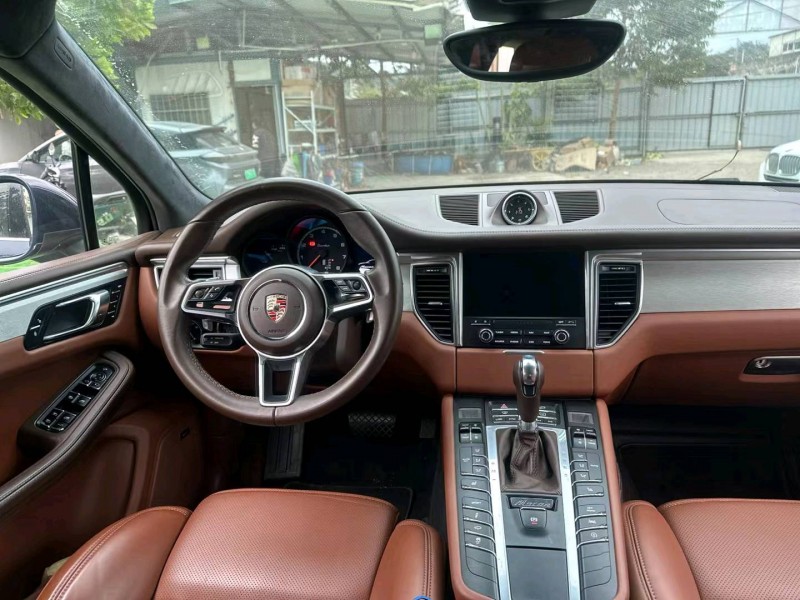 珠海17年保时捷Macan5