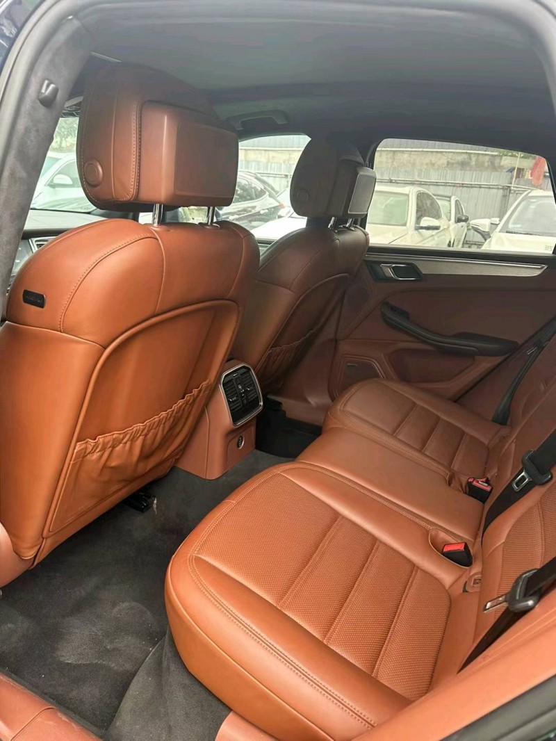珠海17年保时捷Macan8