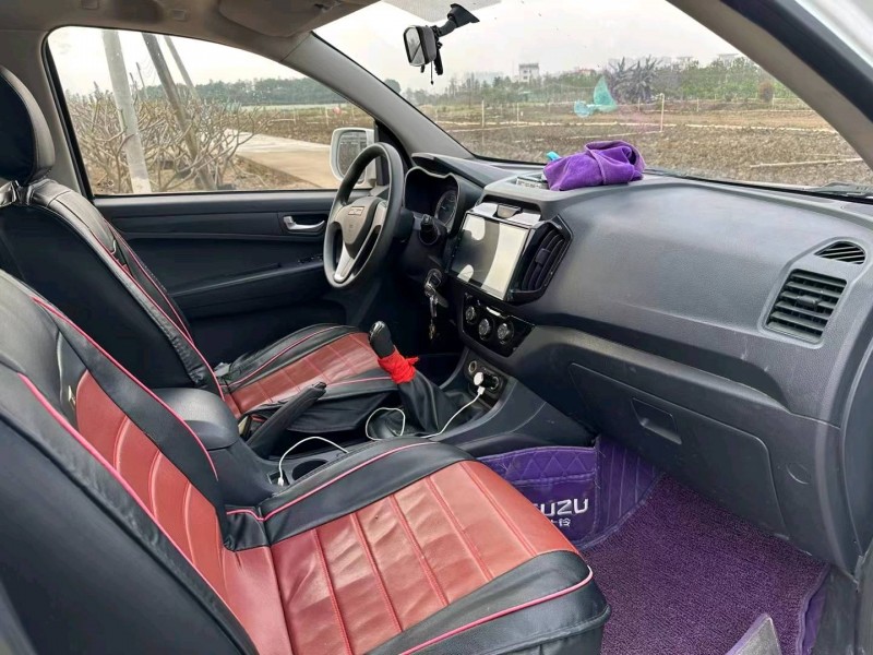 佛山17年五十铃皮卡9