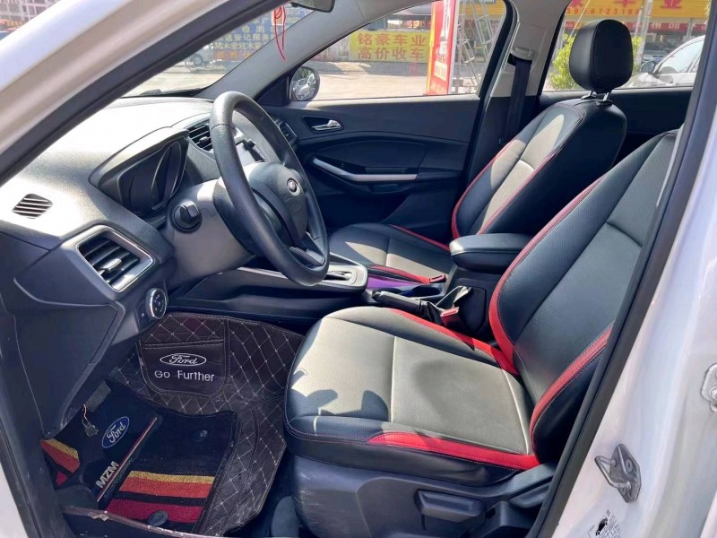 枣庄19年福特福睿斯8