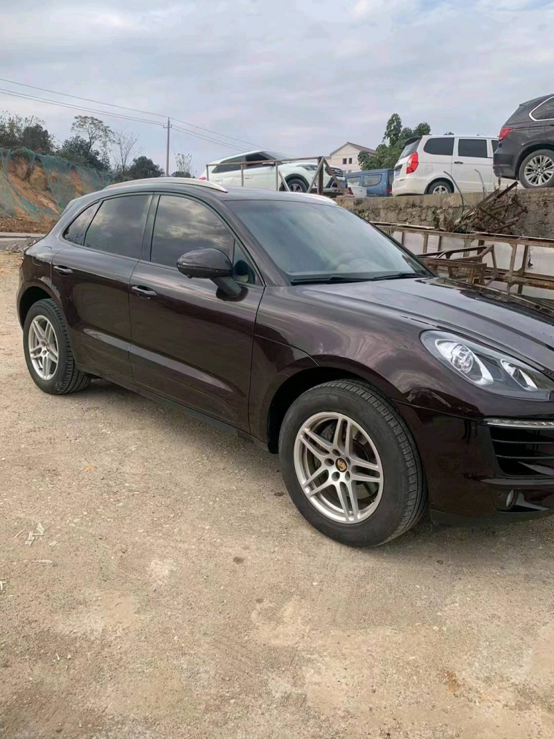 东营15年保时捷Macan2