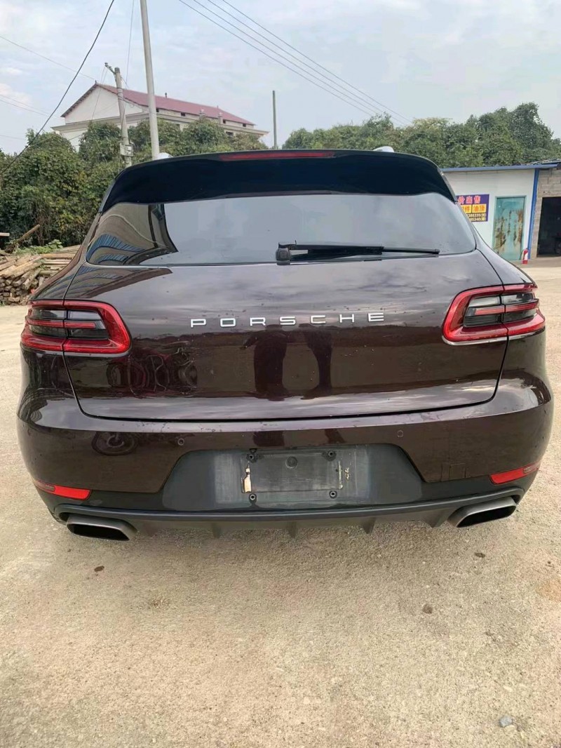 东营15年保时捷Macan5