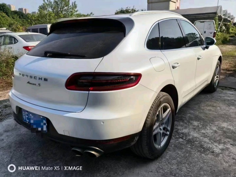 广州15年保时捷Macan7