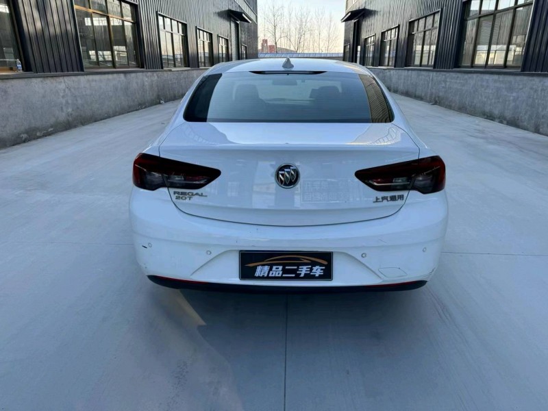 徐州19年别克君威5