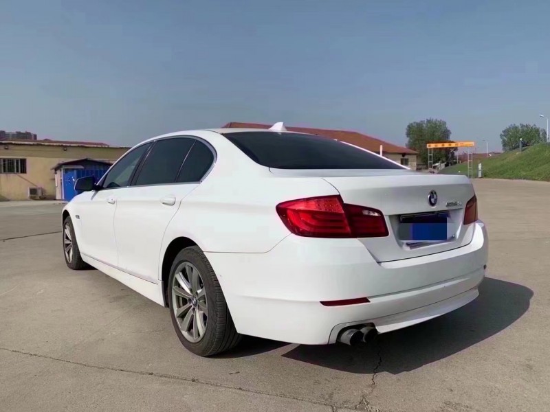 济宁13年宝马5系5