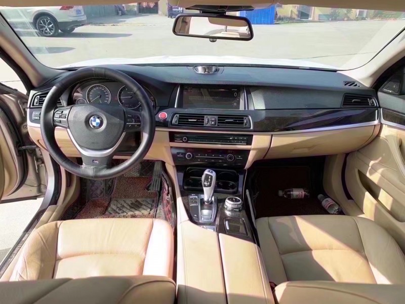 济宁13年宝马5系6