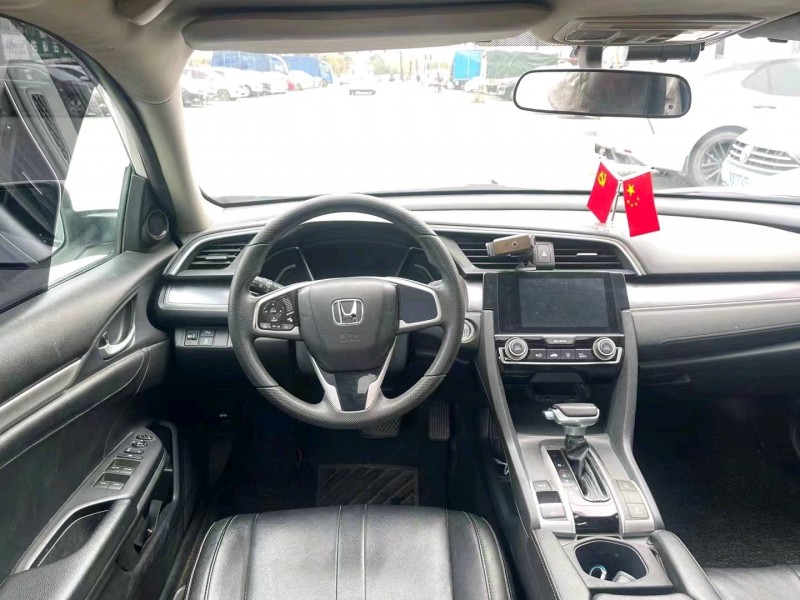 广州17年本田思域8