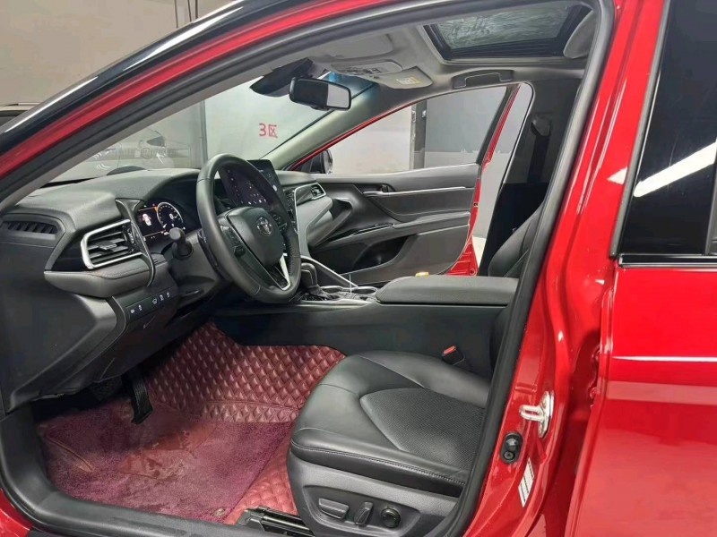 成都22年丰田凯美瑞4