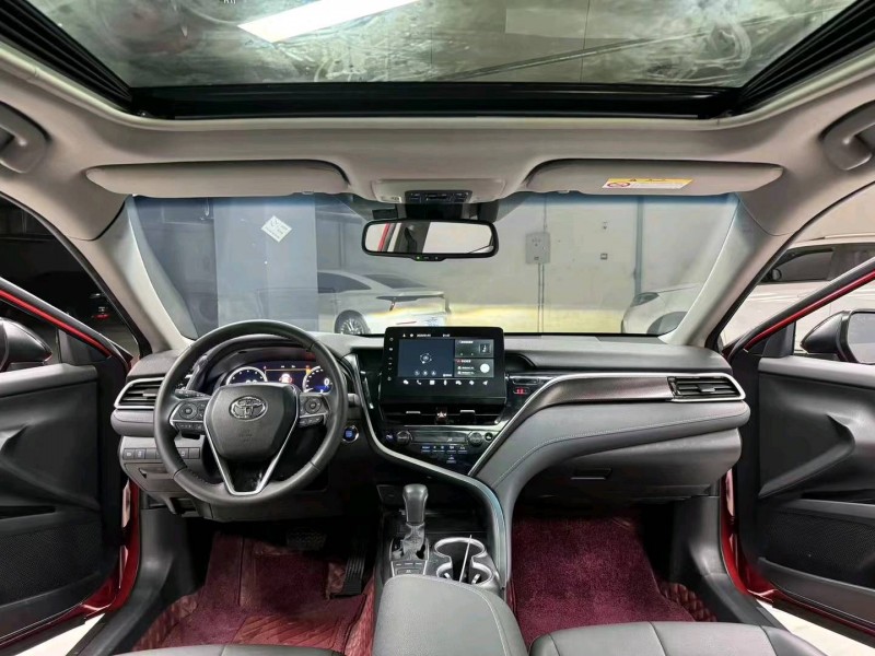 成都22年丰田凯美瑞6