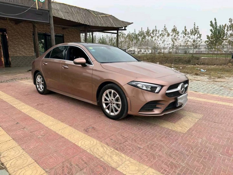 徐州21年奔驰A2