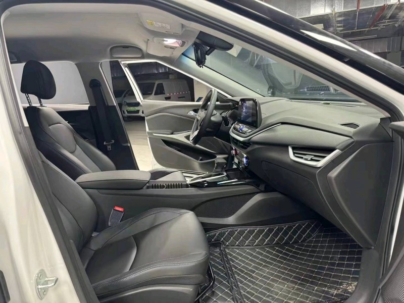 成都23年雪佛兰畅巡3