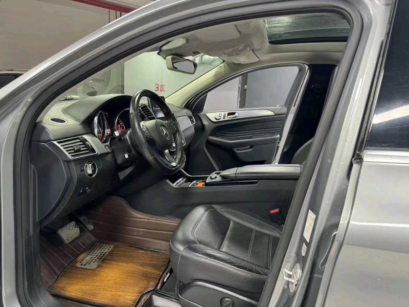 成都15年奔驰GLE5