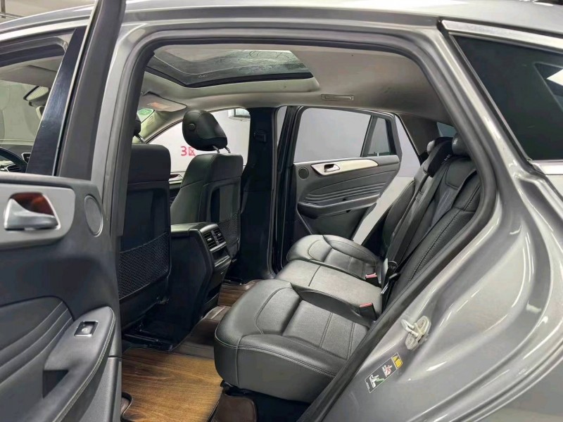 成都15年奔驰GLE8