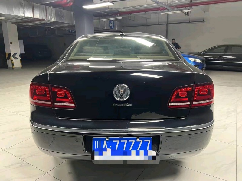 成都13年大众辉腾4