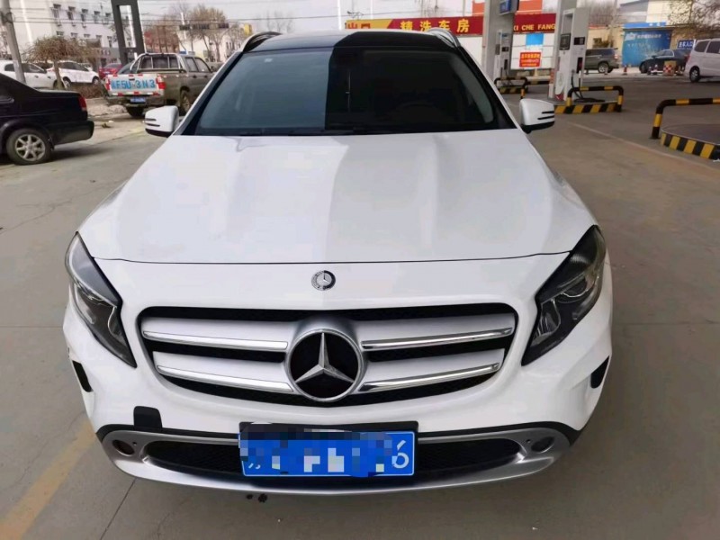 保定15年奔驰GLA1