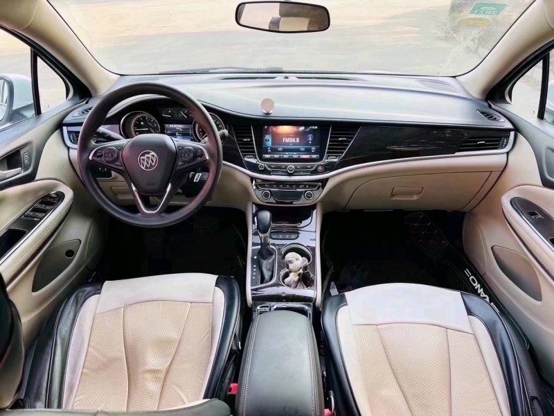 枣庄17年别克威朗8