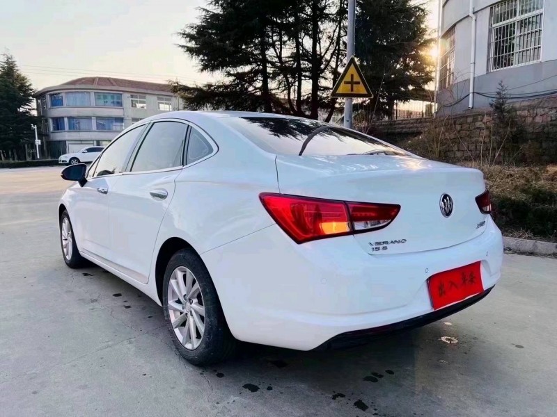 枣庄17年别克威朗9