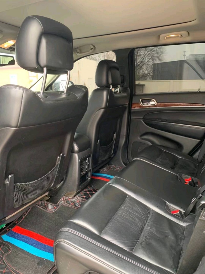 保定13年Jeep大切诺基8