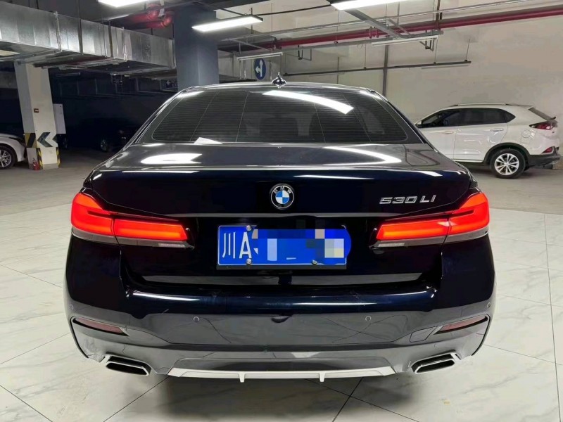 成都22年宝马5系4